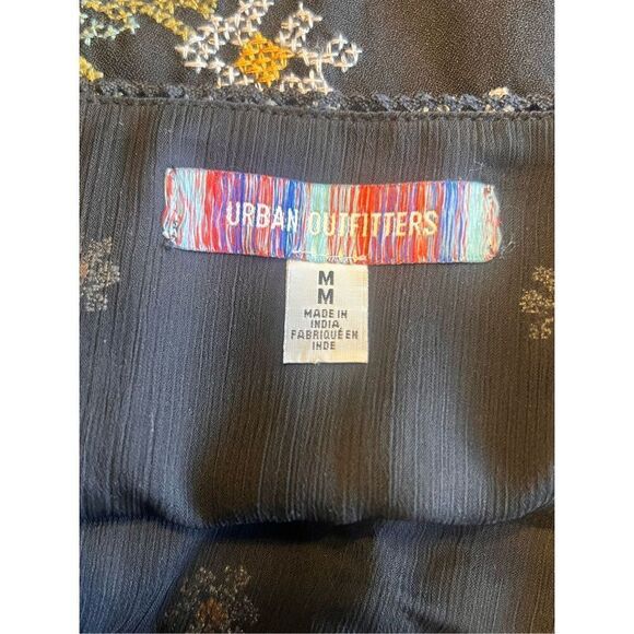 Urban Outfitters Sienna Embroidered Hanky Hem Mini Dress black Size Medium - Picture 10 of 10
